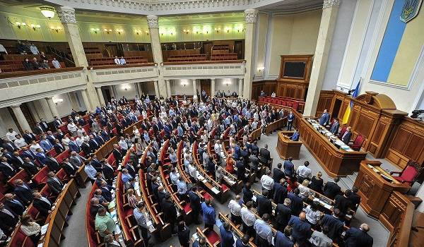 Содержание одного депутата украинцам обойдется в 350 тысяч гривен 