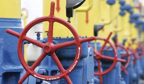 «Приходится отказываться от своих планов»: эксперт рассказал, как Украина создала проблемы для «Газпрома» во всем мире 
