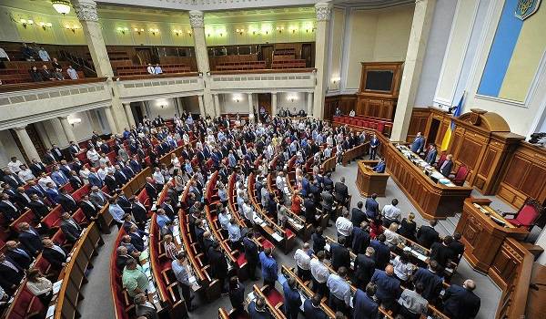 Політолог: справжні реформи в Україні вже почалися, однак є такі, хто ними відверто незадоволений