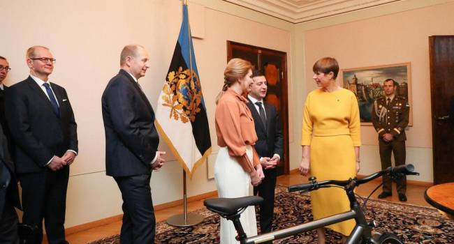 «Тролль 80-го левела! Хорошо, что не пианино»: президент Эстонии преподнесла Зеленскому неожиданный подарок 