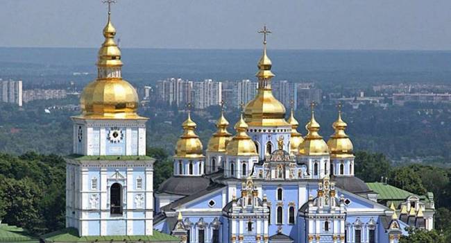 «Вера в Бога»: Стало известно, насколько украинцы являются религиозными