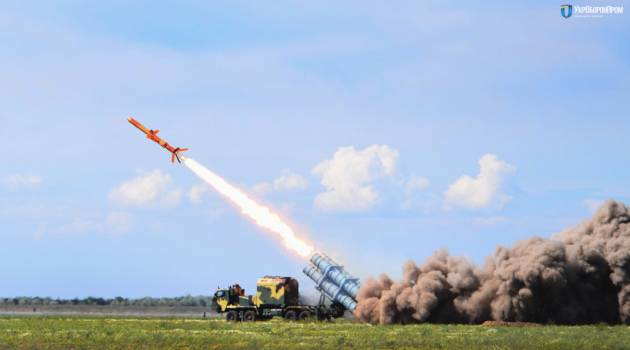 «Слава Украине!»: ГККБ «Луч» успешно испытало крылатую ракету Р-360 