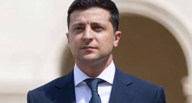 «Ужасная коммуникация команды президента по ключевым вопросам»: Аналитик назвал одну из причин снижения популярности Зеленского «Ужасная коммуникация команды президента по ключевым вопросам»: Аналитик назвал одну из причин снижения популярности Зеленского