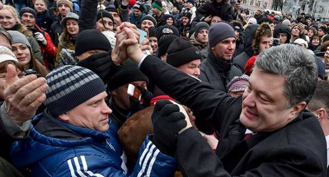 Журналист рассказал, почему Порошенко ненавидит часть националистов