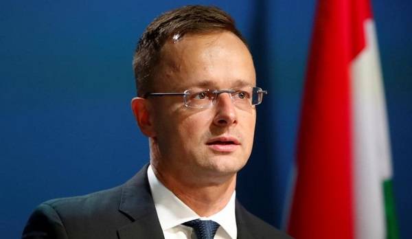 Венгрия может снять блокирование для вступления Украины в НАТО: озвучено условие