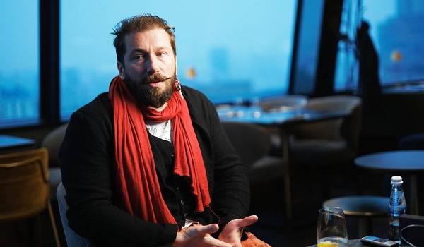 Чичваркин назвал «чистым путинизмом» лозунг Порошенко «Армия, язык, вера» Чичваркин назвал «чистым путинизмом» лозунг Порошенко «Армия, язык, вера»