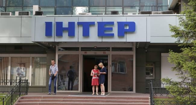 «Эти издания принадлежат российским олигархам, их надо закрывать»: Мозговая сделала громкое заявление относительно «Интера» и Cosmopolitan «Эти издания принадлежат российским олигархам, их надо закрывать»: Мозговая сделала громкое заявление относительно «Интера» и Cosmopolitan