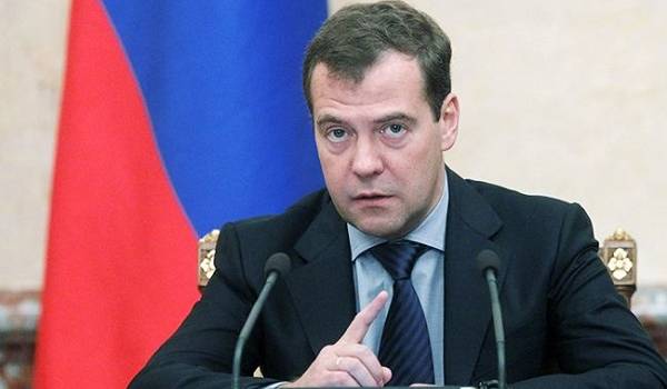 Медведев поставил Украине новый ультиматум по газу: «Откажитесь от решения Стокгольмского арбитража»