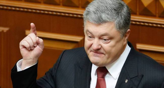 «Порошенко готов организовать третий Майдан в Украине»: Политолог рекомендует пятому президенту еще раз перечитать минские договоренности