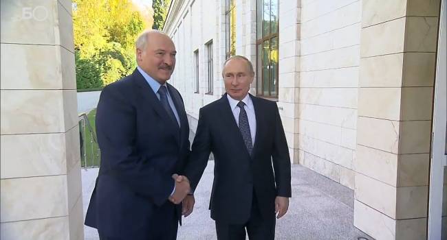 «Хрен вам с салом»: Лукашенко преподнес странные подарки российским политикам