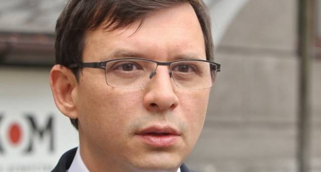 «Сам понял, что стал политическим трупом, и решил уйти в бизнес»: Появилась информация, что Мураев продал свой телеканал Ахметову «Сам понял, что стал политическим трупом, и решил уйти в бизнес»: Появилась информация, что Мураев продал свой телеканал Ахметову