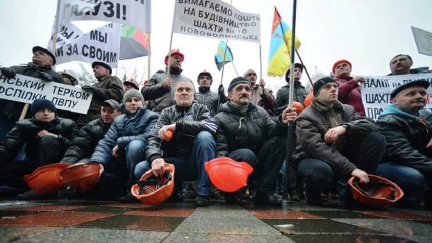 В Украине анонсировали всеобщую забастовку шахтеров: в чем причина 