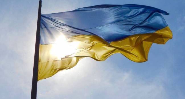 «Иначе бы ее не стало»: эксперт объяснил, почему Украину взяли под внешнее управление