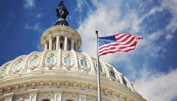 Конгрессмены США проголосовали за выделение Украине почти 700 миллионов долларов Конгрессмены США проголосовали за выделение Украине почти 700 миллионов долларов
