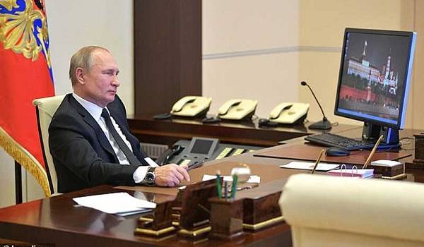 Глава РФ Путин оказался фанатом прошлого: Путина засекли на использовании устаревшей версии Windows XP Глава РФ Путин оказался фанатом прошлого: Путина засекли на использовании устаревшей версии Windows XP