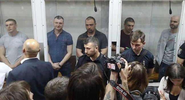 Это плевок в лицо всем патриотам: политолог жестко прокомментировал возможный обмен «беркутовцев» с боевиками ОРДЛО Это плевок в лицо всем патриотам: политолог жестко прокомментировал возможный обмен «беркутовцев» с боевиками ОРДЛО