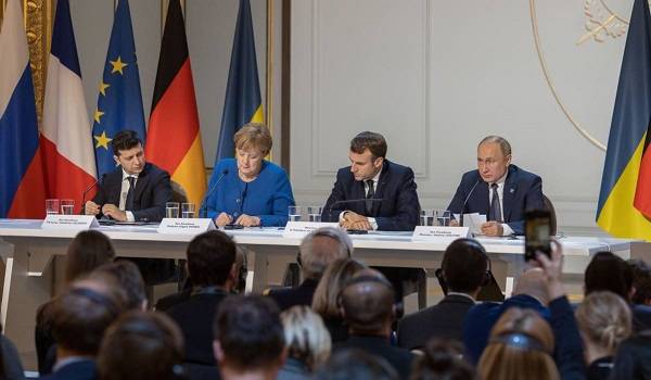 СМИ узнали, во сколько обошлась поездка Зеленского на встречу в «нормандском формате»