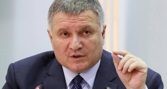 Аваков может пережить в политическом смысле и третьего премьер-министра - мнение