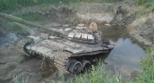 «Армия РФ отступала в панике»: ВСУ отобрали у россиян на Донбассе полностью рабочий танк Т-72Б1