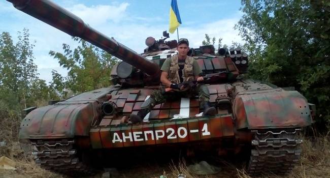«Армия РФ отступала в панике»: ВСУ отобрали у россиян на Донбассе полностью рабочий танк Т-72Б1