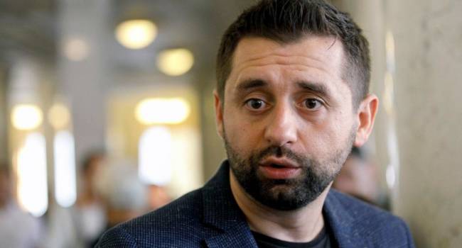«Заблокируем работу парламента на несколько месяцев»: Арахамия объяснил, почему законопроект земли не выносят на рассмотрении во втором чтении