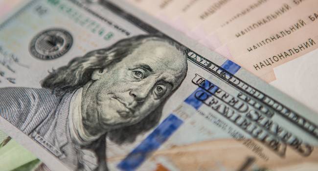 В уходящем году гривна по укреплению к американскому доллару стала рекордсменом среди мировых валют - Мартыненко