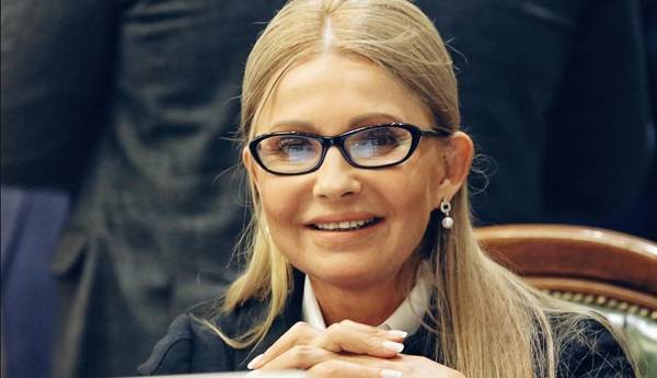Постройнела и помолодела: Тимошенко в Раде продемонстрировала новую фигуру