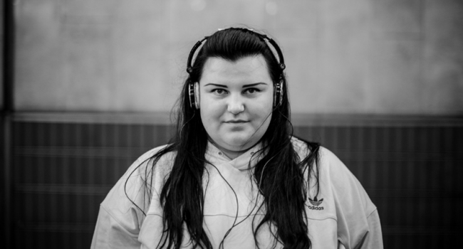 «Бомба, пушка, ракета!»: Alyona Alyona презентовала новый клип в неожиданном формате «Бомба, пушка, ракета!»: Alyona Alyona презентовала новый клип в неожиданном формате