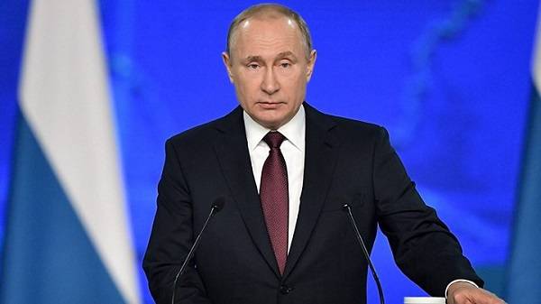 Россияне считают, что Путин стремится сохранить власть 
