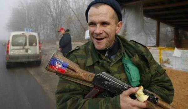 Экс-пленный «ДНР» рассказал, как россияне обучали боевиков убийству пленных 