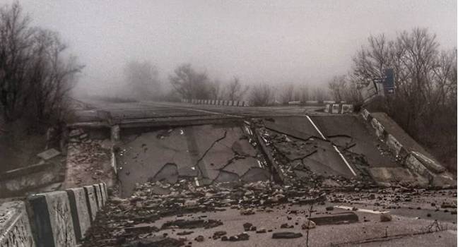 «Русский мир» «угробил» Донецк»: В Сети показали фото уничтоженной Путиловской рощи и автовокзала «Западного»