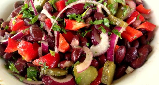 Самые полезные блюда: диетический салат из тунца и маслин