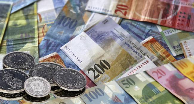Негативные последствия укрепления национальной валюты Украина может хорошо изучить на примере Швейцарии - мнение