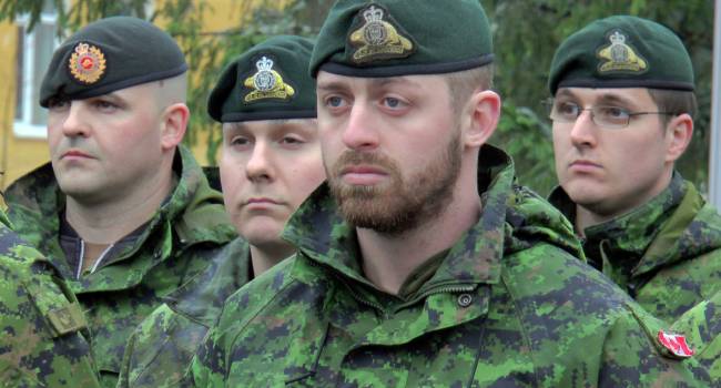 «В «ЛНР» началась истерика»: НАТО перебросило легион из Канады в Станицу Луганскую
