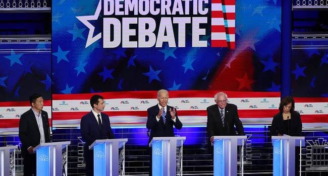 В США завершились последние теледебаты кандидатов в президенты от демократов – лидер не поменялся