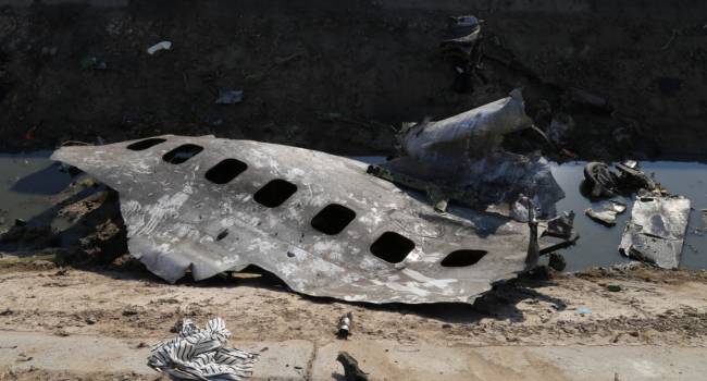 «Не выполнили обещаний»: Иран отказался передать черные ящики сбитого украинского самолета в Украину