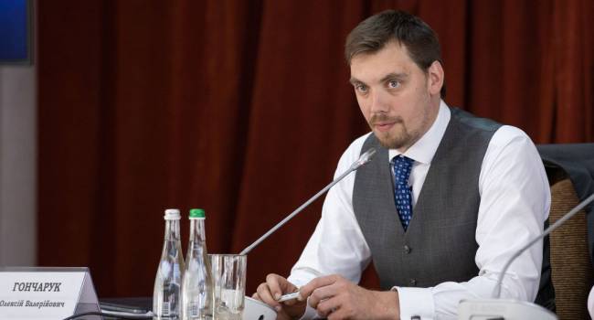 «Позволит повысить эффективность»: Гончарук пообещал, что «Укрзализныця» останется под контролем государства