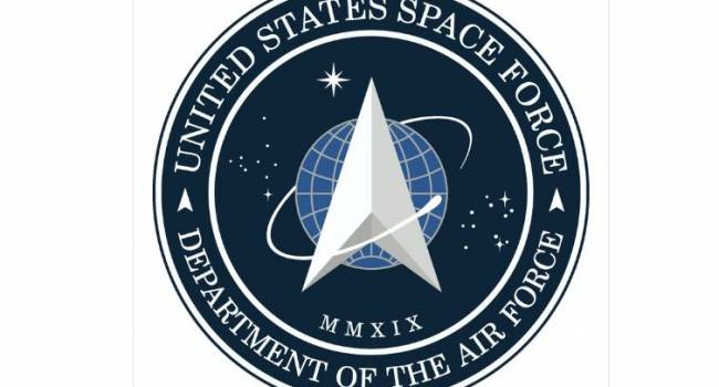 «Рад вам представить»: Дональд Трамп показал логотип Космических сил США