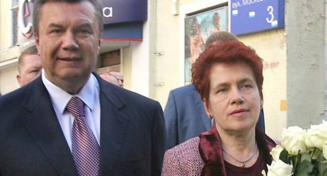 Янукович не обидел супругу: 70-летняя Людмила Янукович встречает старость на огромной даче в Крыму Янукович не обидел супругу: 70-летняя Людмила Янукович встречает старость на огромной даче в Крыму