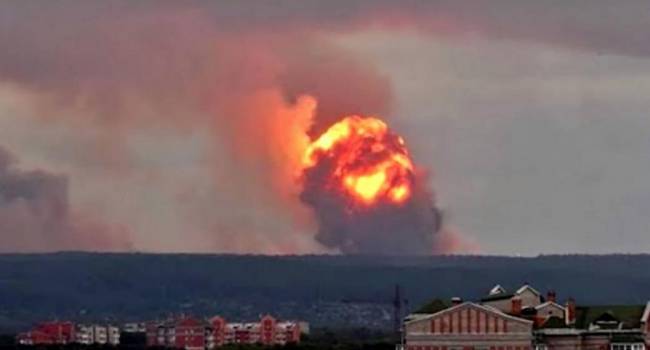 Після гучного вибуху Донецьк почав палати вогнем