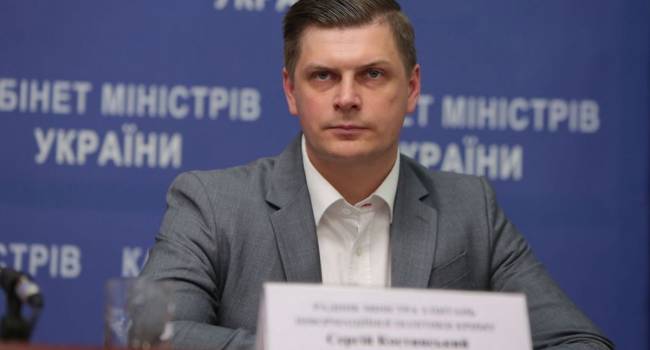 «Ранее тоже были неуравновешенные и эмоциональные высказывания в адрес президента, но Нацсовет никогда не становился адвокатом главы государства - Костинский