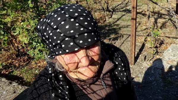«Сильно сгорбленная маленькая старушечка»: в сети показали фото настоящей матери Путина «Сильно сгорбленная маленькая старушечка»: в сети показали фото настоящей матери Путина