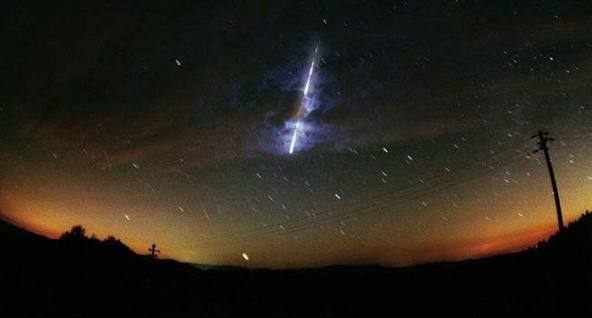 В небе над Испанией зафиксировали полет крупного метеора