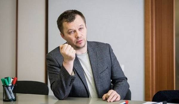Милованов заверил, что не намерен бороться за свою должность Милованов заверил, что не намерен бороться за свою должность