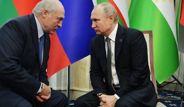 Сценарий Крыма маловероятен: журналист рассказал, почему у Путина не получится «взять» Беларусь Сценарий Крыма маловероятен: журналист рассказал, почему у Путина не получится «взять» Беларусь