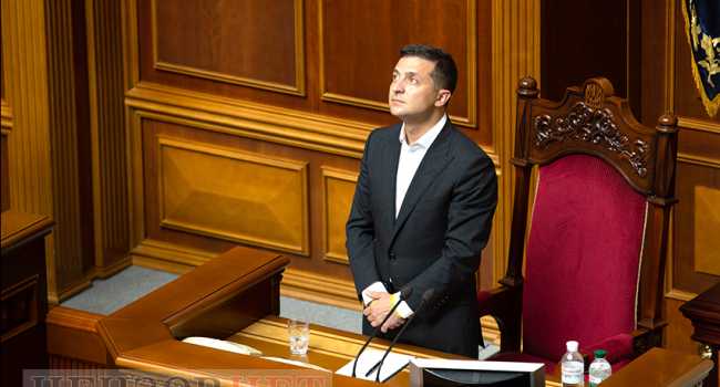 Блогер: Зеленский упрекал власть, что 1 день Рады обходится украинцам в 13,3 млн грн, а теперь сам же поднял планку до 21,1 млн грн Блогер: Зеленский упрекал власть, что 1 день Рады обходится украинцам в 13,3 млн грн, а теперь сам же поднял планку до 21,1 млн грн