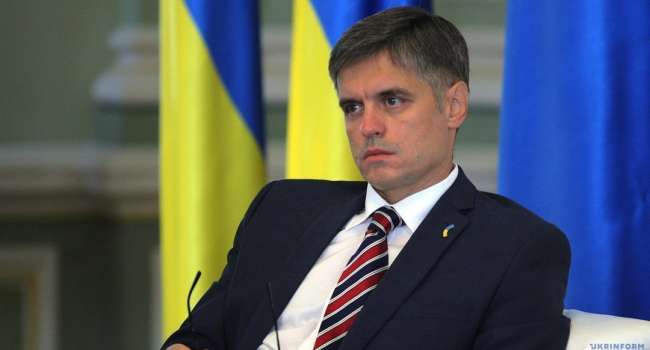 В МИД Украины озвучили предварительную дату возврата почти 200 украинцев из плена РФ В МИД Украины озвучили предварительную дату возврата почти 200 украинцев из плена РФ
