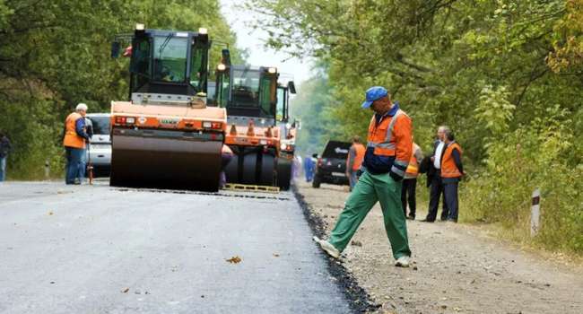 В Укравтодоре сообщили о выделении рекордной суммы на ремонт дорог