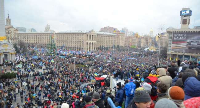 Януковичем и Медведчуком поставлена четка задача – дискредитировать Майдан и героев Майдана, – блогер