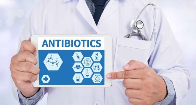 Одно лечит – другое калечит: Ученые определили самый опасный в мире антибиотик